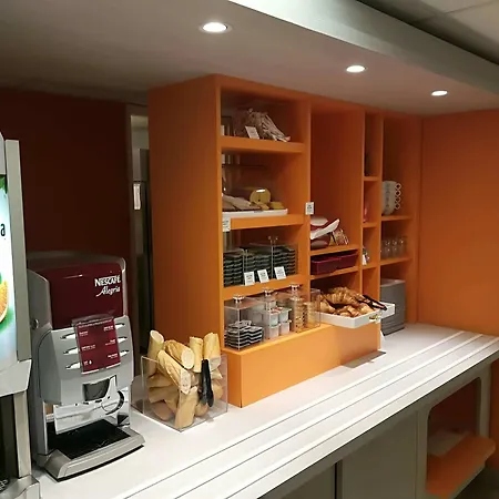 بريمير كلاسي موبيج فندق 2*