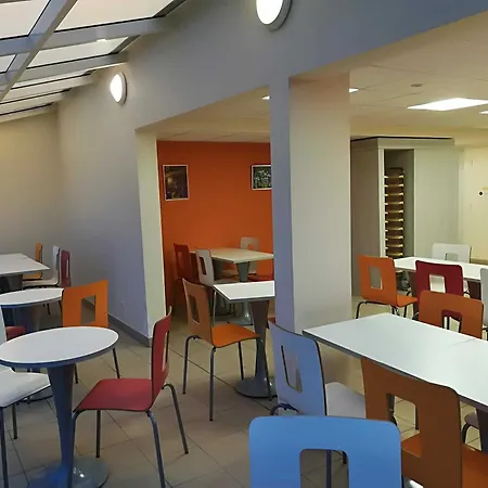 Premiere Classe Maubeuge 2*