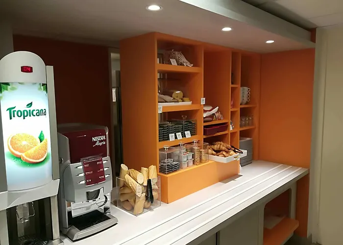 Premiere Classe Maubeuge Hotel 2*